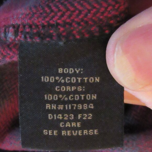 DKota Grizzly Red & Black Flannel Size XL 100% Cotton Snap Closures EUC - Picture 9 of 12